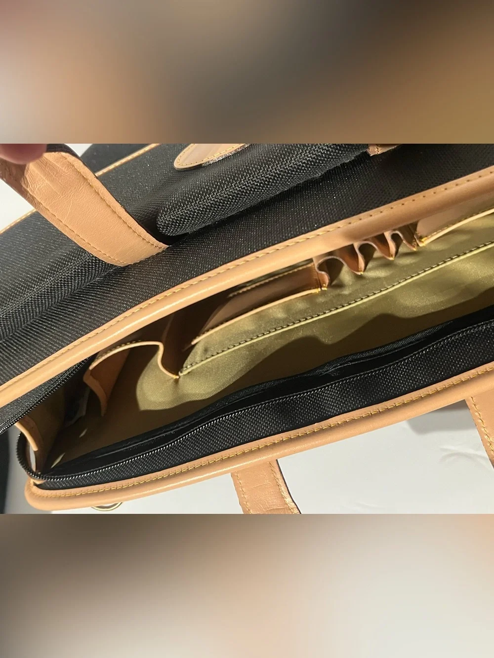VTG The French Luggage Co. California Briefcase Laptop Bag Leather & Canvas